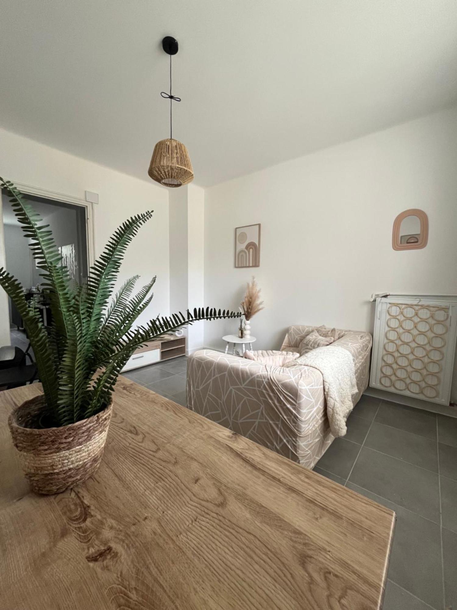 T3 - 5pers - Proche Toutes Commodites - Quartier Recherche - Court Et Long Sejour - Cosy - Lumineux - Fonctionnel